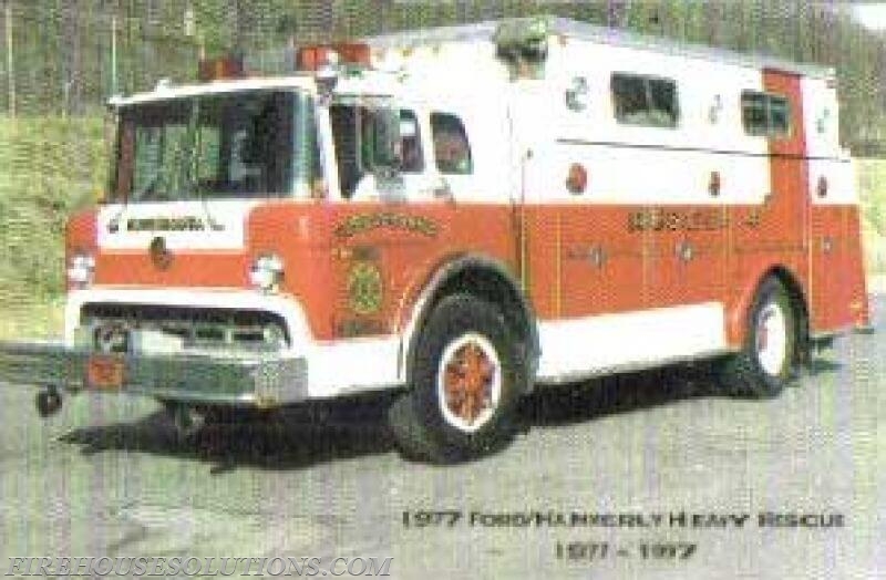 1977 ford C-8000 Tilt Cab Chassis with a Hammerly 17 1/2' Rescue body